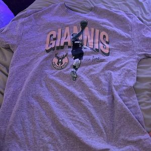 Giannis T-Shirt